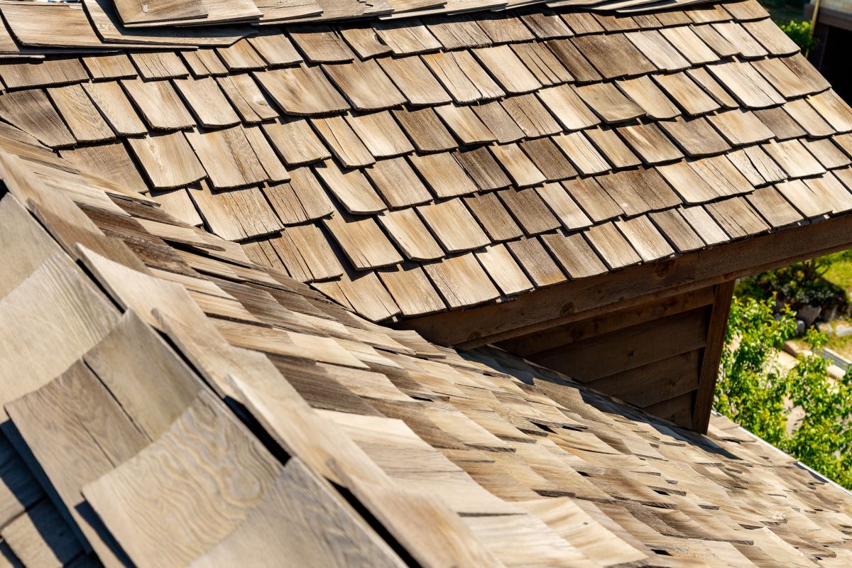 light brown cedar shake roof shingles
